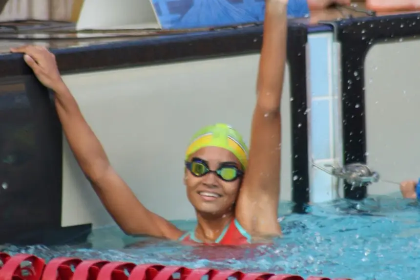 Isabella Bandeira foi medalha de prata nos 100m borboleta, na natação