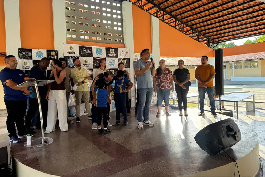 Em fala o prefeito de Laranjal do Jari, Teddy 