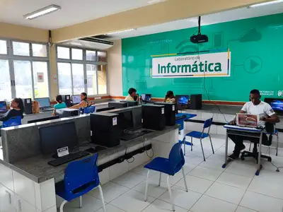 notícia: Governo do Amapá inicia curso de Informática no Residencial Miracema e amplia oportunidades para jovens e moradores da Zona Norte