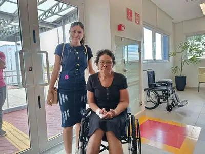 notícia: ‘Estar perto da família muda tudo’, diz Maria de Nazaré ao iniciar radioterapia no Amapá