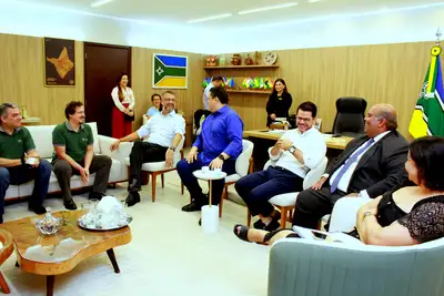 notícia: Governador Clécio e senador Davi reúnem com Amapá Minerals e avançam no processo de retomada da atividade mineral no estado