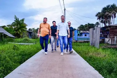 notícia: Ponte Firme: governador Clécio vistoria passarela em concreto construída pelo Governo na Zona Norte de Macapá