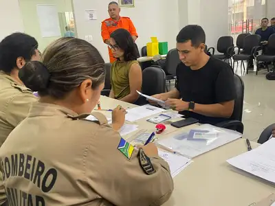 notícia: Governo do Estado realiza fase documental do Concurso de Oficiais do Corpo de Bombeiros 