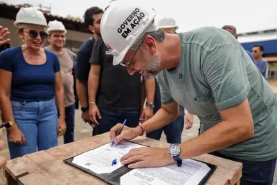 notícia: Maratonando Municípios: governador Clécio garante conclusão das escolas Buritizal e Sarney em Laranjal do Jari