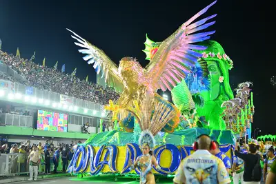 notícia: Império da Zona Norte deságua no Sambódromo com manifesto em defesa da Amazônia e do progresso na Margem Equatorial