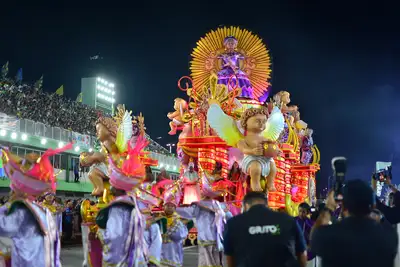 galeria: A Força que vem do Barro: Império do Povo exalta Nanã Buruquê e as raízes do mangue no Carnaval 2026