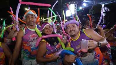 notícia: Governo do Amapá fortalece tradição com desfiles de blocos e encerra programação com show nacional da banda Chiclete com Banana