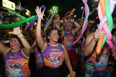 notícia: Com efetivo ampliado, o Governo do Estado garante tranquilidade na primeira noite do Circuito dos Blocos, em Macapá