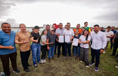 notícia: Governador Clécio Luís anuncia construção de nova orla em Porto Grande