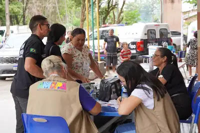 notícia: ‘Amapá Mais Seguro nas Comunidades’ leva cidadania, saúde e segurança para moradores da Fazendinha, em Macapá