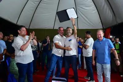 notícia: Governador Clécio celebra nova Câmara de Vereadores de Tartarugalzinho e renova convênios de limpeza e combustível com o município