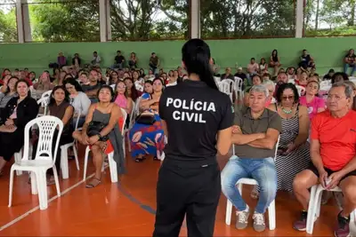 notícia: Projeto 'Polícia Civil nas Escolas' leva orientação aos responsáveis legais de alunos amapaenses