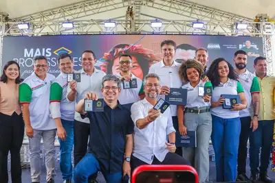 notícia: Governo do Amapá recebe ação do MEC e garante entrega de carteira docente e vale-computador para professores