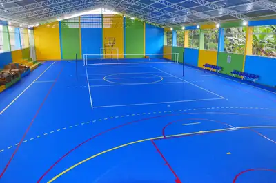 notícia: Governo do Amapá moderniza quadra da Escola Mineko Hayashida com piso modular de alta tecnologia