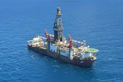 notícia: Com 400 trabalhadores em regime de embarque e nova rota aérea para Oiapoque, petróleo aquece economia do Amapá