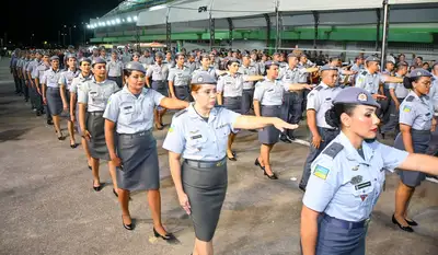 notícia: Governador Clécio Luís promove 409 policiais militares em solenidade no Sambódromo de Macapá