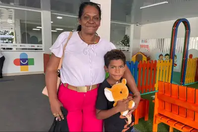 notícia:  ‘Tenho dez filhos e vejo a diferença no atendimento do primeiro ao último’, diz mãe sobre serviços do novo Hospital da Criança e do Adolescente