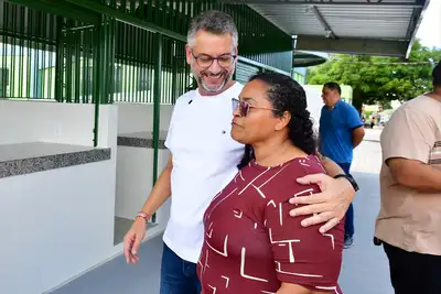 notícia: Governador Clécio Luís vistoria reconstrução da Feira do Jardim Felicidade, que será reinaugurada em Macapá