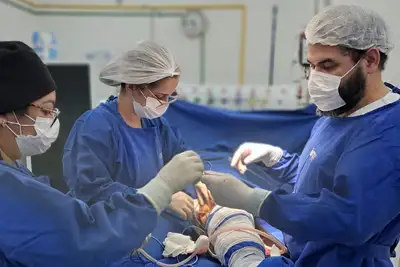 notícia: Governo do Amapá intensifica cirurgias vasculares no HE e reduz demanda com mutirão