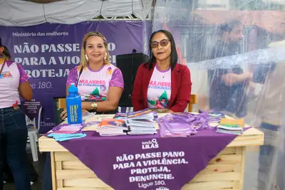 Galeria: Tenda Lilás