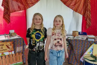 notícia: Alunas da Escola Quilombola Estadual Conceição do Maruanum participam de audiência para apresentar projetos à comunidade