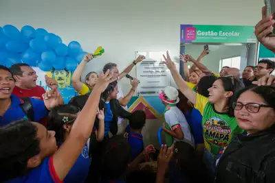 notícia: 'Estamos entregando uma escola histórica para o futuro dos filhos dos amapaenses', destaca governador Clécio na entrega da Escola Vidal de Negreiros