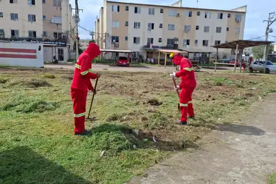notícia: Governo do Estado inicia força-tarefa de limpeza no Residencial Macapaba, na Zona Norte da capital