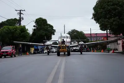 notícia: Rota que reconecta Macapá à história: Translado de aeronave resgatou passado da Avenida FAB como primeira pista de pouso da capital
