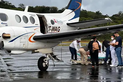 notícia: Governo do Amapá realiza transferência aeromédica de três pacientes de Oiapoque para Macapá 