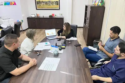 notícia: Governo do Amapá reúne especialistas e reforça alerta para procura precoce por atendimento em casos de síndromes gripais