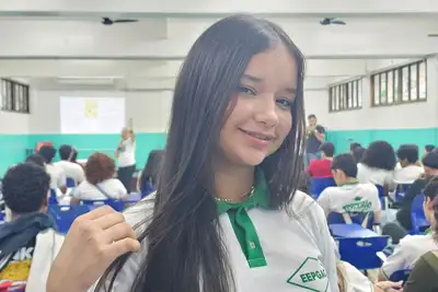 Foto: Breno Pantoja/Seed Estefany Maysa, de 17 anos, estudante do 3º ano do ensino médio da Escola Estadual Gabriel Almeida Café