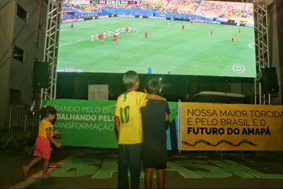 notícia: Clima festivo movimenta residenciais Vila dos Oliveiras e Mucajá em iniciativa do Governo do Amapá na Copa 2026
