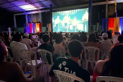 notícia: Cine Jovem Intinerante: Governo do Estado leva projeto à Tartarugalzinho, Amapá e Pracuúba 