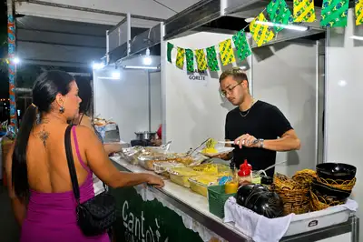 notícia: Nutrição: no compasso da quadrilha e com saúde no prato, como aproveitar as delícias do Arraiá do Povo sem exageros