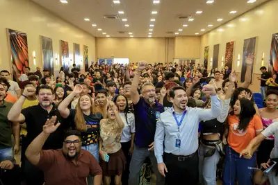 notícia: 'Uma nova geração de jovens preparados para empreender e conquistar o mercado', afirma governador Clécio ao lançar Jovem Descolado 2026