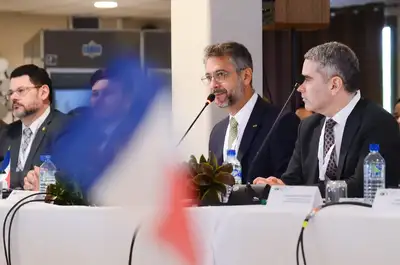 notícia: 'Vitória da diplomacia e do povo do Amapá', enfatiza governador Clécio sobre fim do visto para entrada de brasileiros na Guiana Francesa
