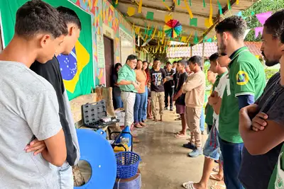 notícia: Governo do Amapá fortalece ensino rural com entrega de kit de piscicultura à Escola Família Agrícola do Pacuí