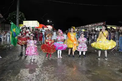 notícia: Parceria entre Sehab e Icef impulsiona economia local e garante diversão no Arraiá dos Residenciá no Parque Aeroportuário na zona norte de Macapá