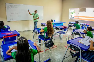 notícia: Estado inicia convocação da 5ª turma do concurso da Educação com 319 candidatos