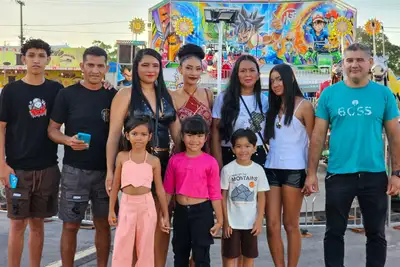 notícia: Público começa a chegar à Expofeira 2026: família viaja cerca de 270 quilômetros para aproveitar programação