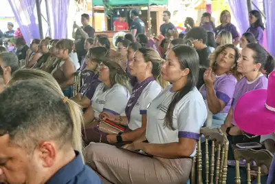 notícia: Amapá Lilás leva ações de conscientização e combate à violência contra a mulher para a Expofeira
