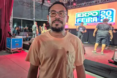 notícia: ‎'Uma palavra de amor e esperança pode mudar histórias', diz cantor durante Festival Cultura Cristã na Expofeira