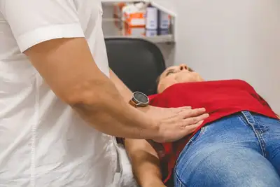 notícia: Serviços do Governo do estado: Consultório da Dor oferece atendimento especializado para pacientes com dores persistentes