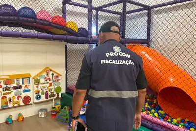 notícia: Procon-AP fiscaliza parques de diversão e orienta consumidores sobre as compras para o Dia das Crianças